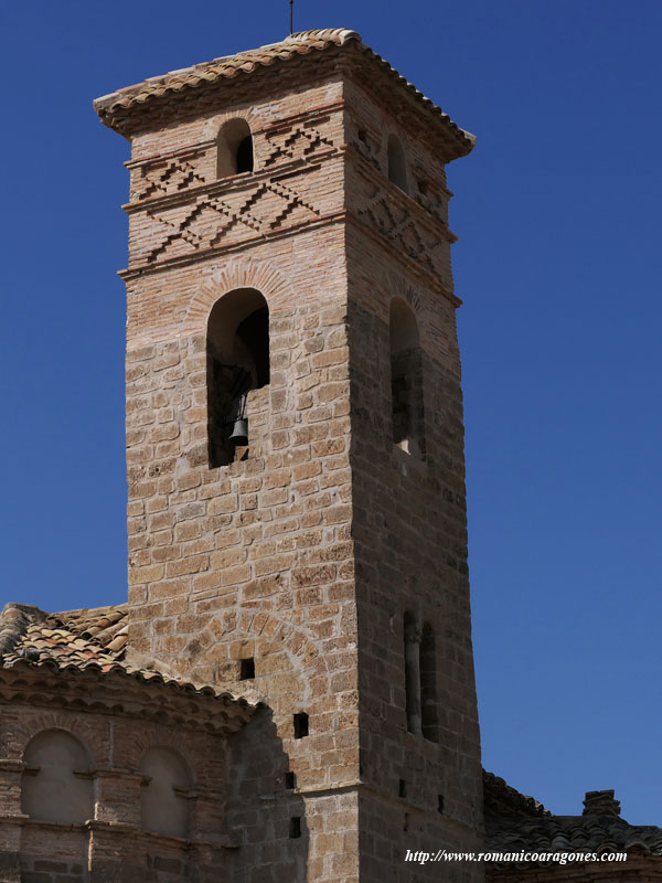 FALSA RECRECIDA SOBRE EL TEMPLO. VISTA HACIA EL ESTE